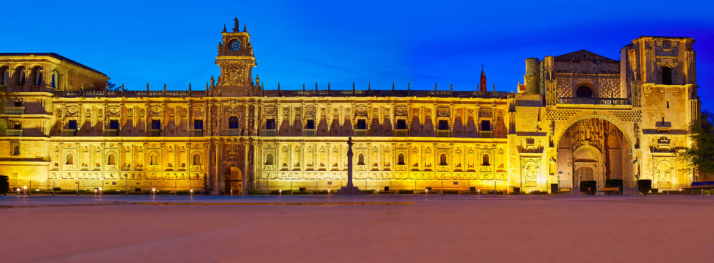 Parador San Marcos in  León