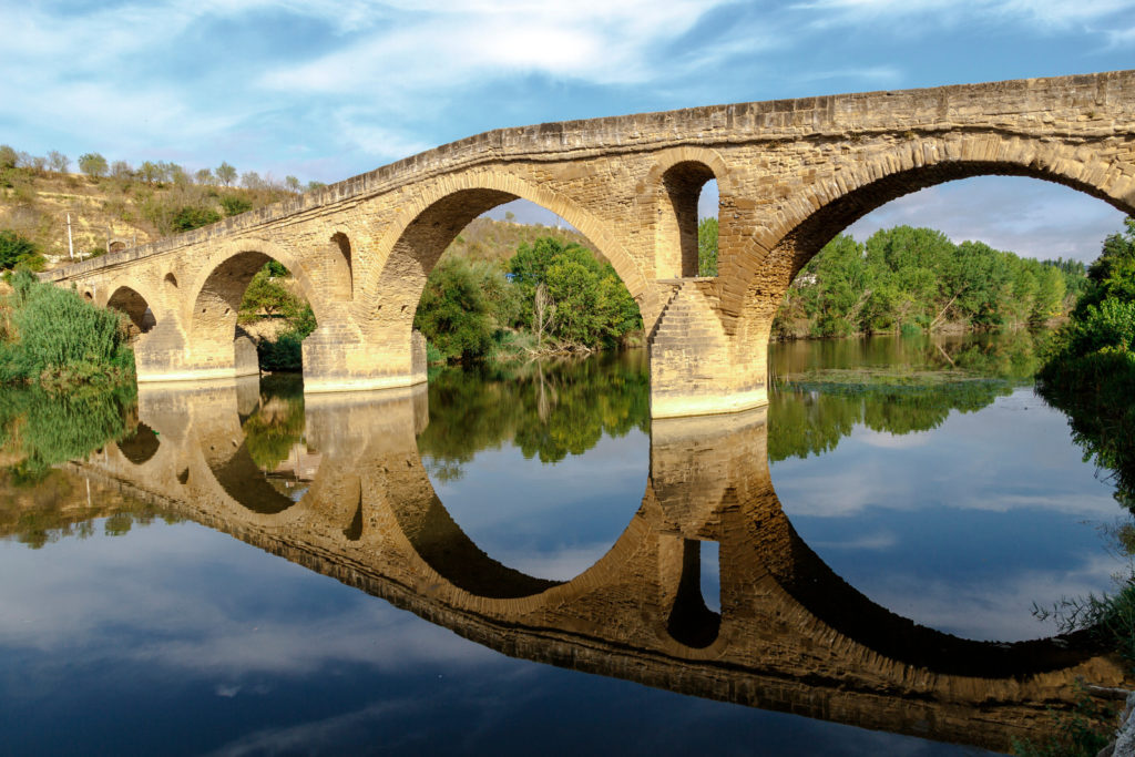 Bridge leading into Puenta la Reina