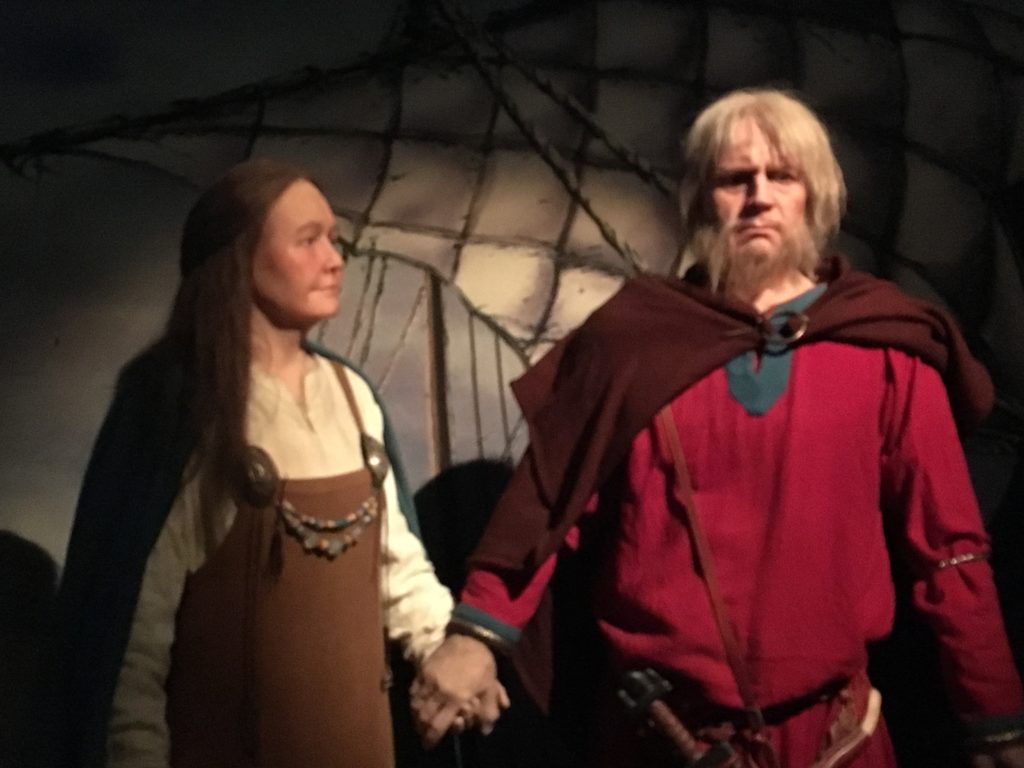 Wax figures of Ingólfur Arnarson and his wife Hallveig Fróðadóttir at the Saga Museum in Reykjavik