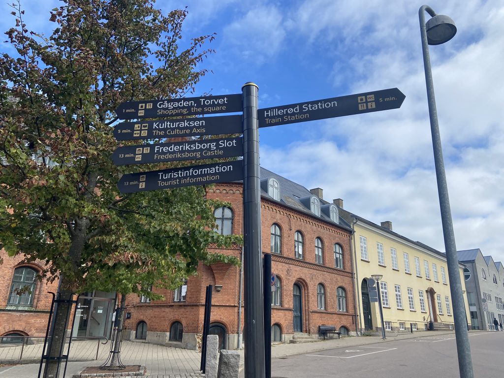 Signposts in Hillerød leading me back to the station