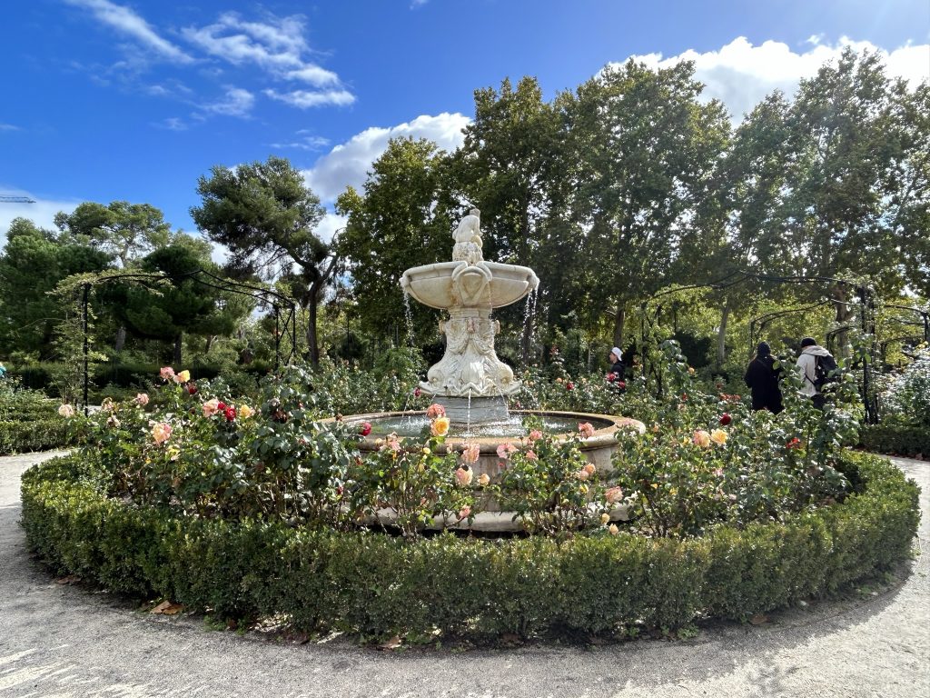 Fountain in Retiro Park Madrid