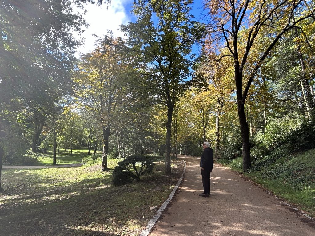 Gregg in Jardines de Sabatini in Madrid