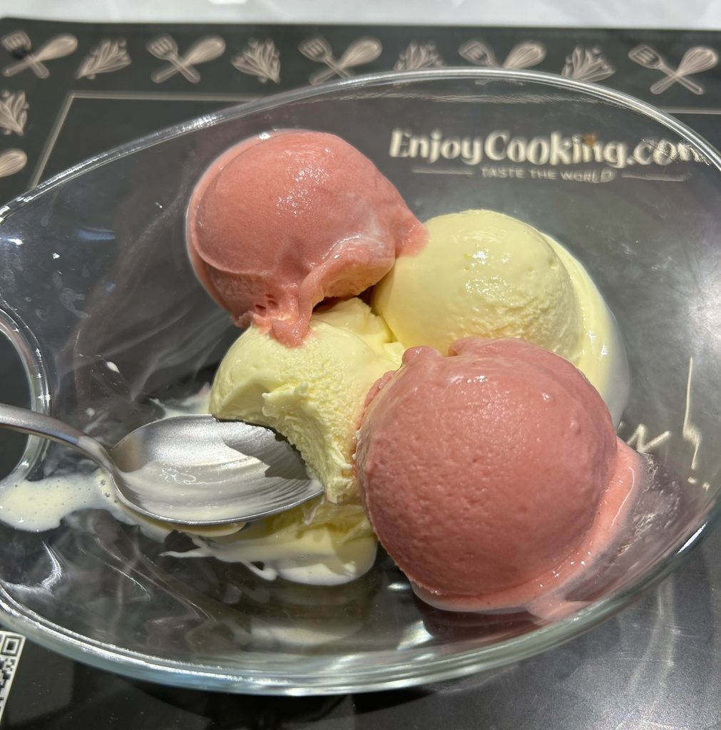 scoops of limone and raspberry gelatos