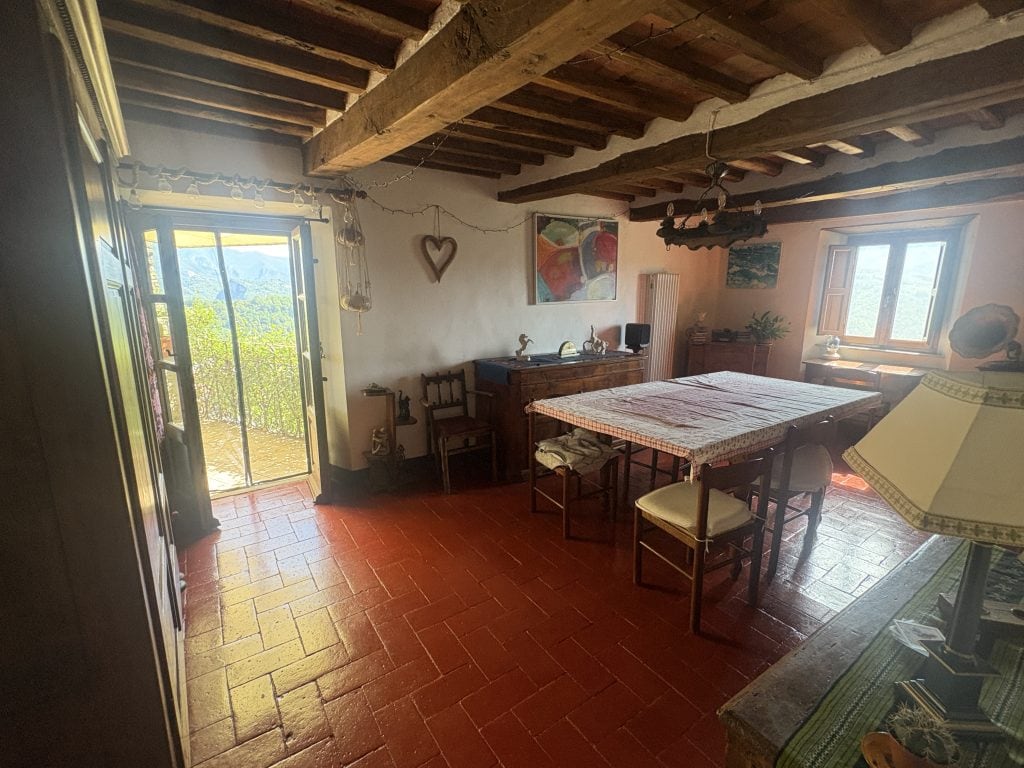 Dining room at Casale di Clio, a wrting retreat in Tuscany
