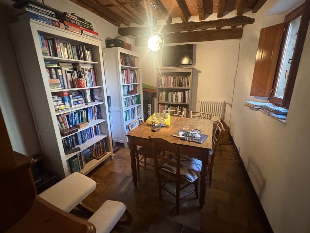 Library at Casale di Clio, a wrting retreat in Tuscany