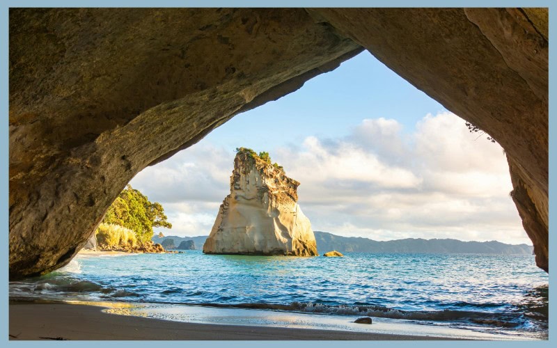 Stunning view of Cathedral Cove on the Coromandel Peninsula in New Zealand